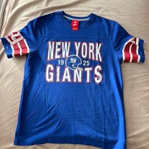 Gently Used worn twice Nike Sz Medium New York Giants T-Shirt